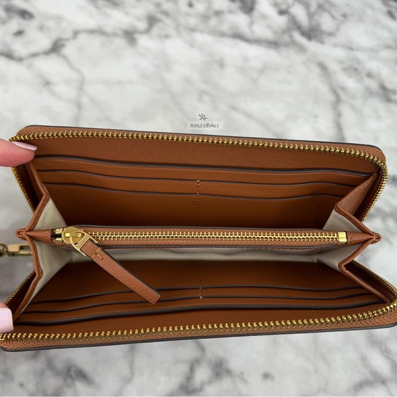 Tory Burch Emerson Printed Zip Continental Wallet Wristlet In Leopard Print - Picture 5 of 7